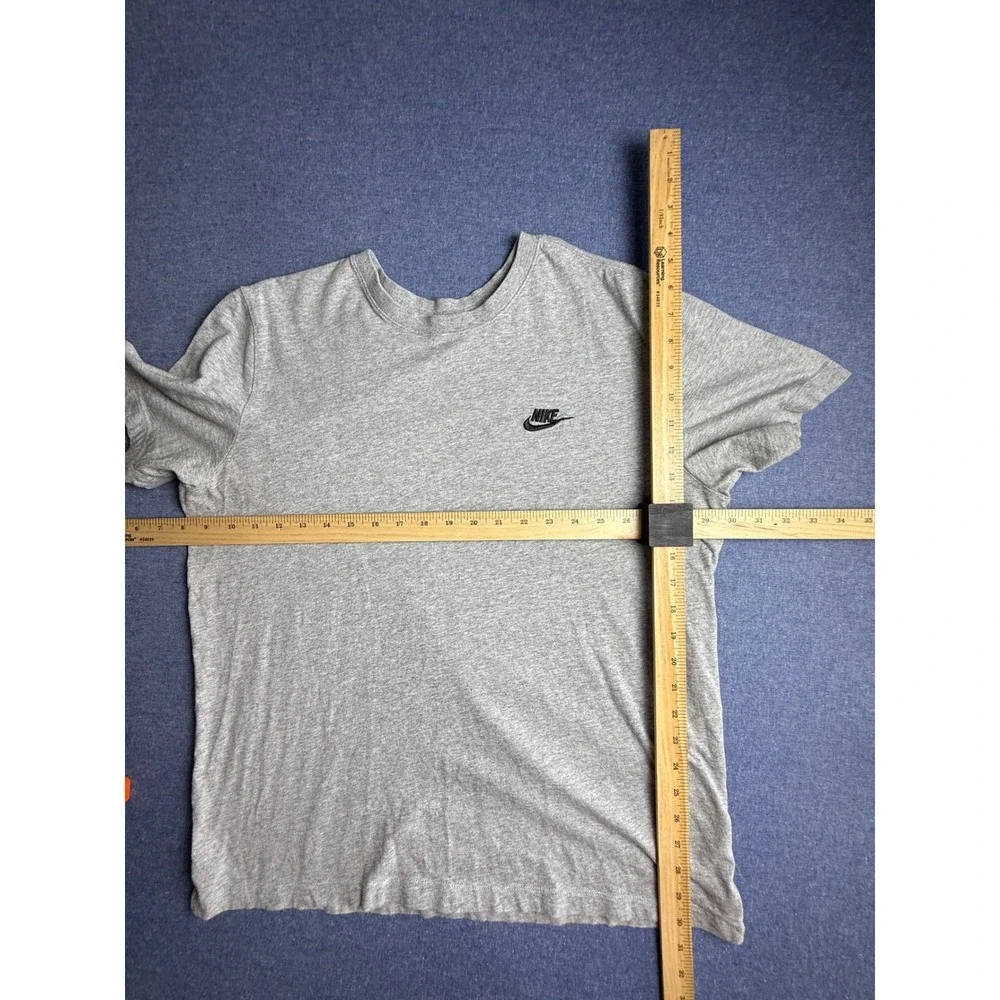 Nike Mens Sportswear T-Shirt Bundle Gray Purple Embroidered Logo Size Large 2pk